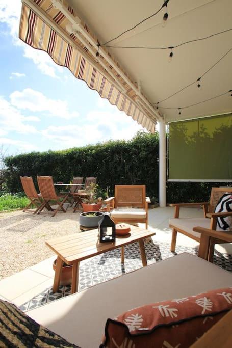 Cosy Appartement Entre Vignes Et Garrigue Avec Piscine Péret Dış mekan fotoğraf