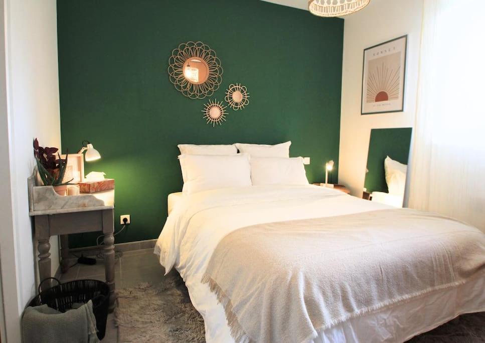 Cosy Appartement Entre Vignes Et Garrigue Avec Piscine Péret Dış mekan fotoğraf