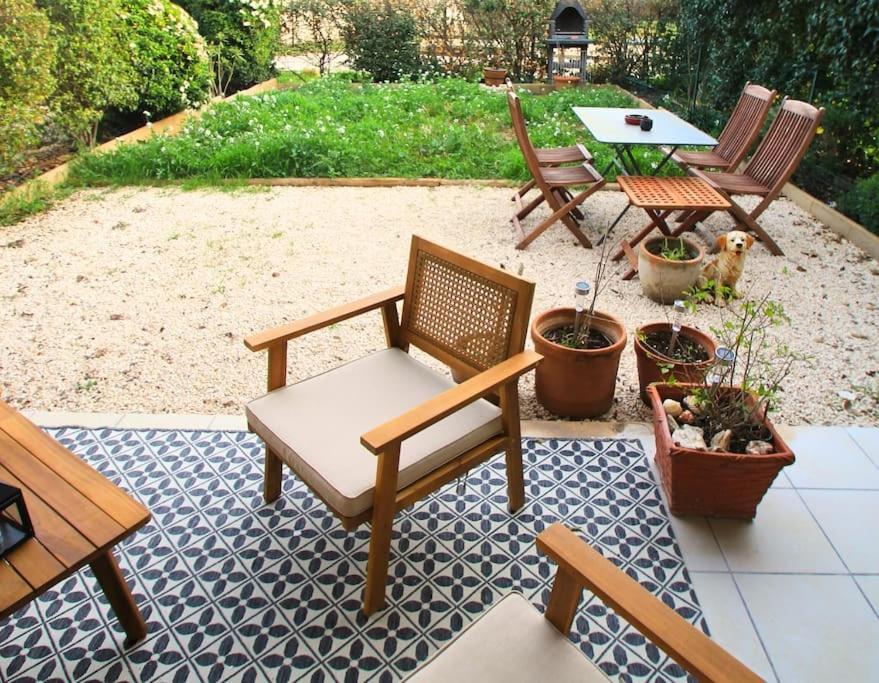 Cosy Appartement Entre Vignes Et Garrigue Avec Piscine Péret Dış mekan fotoğraf